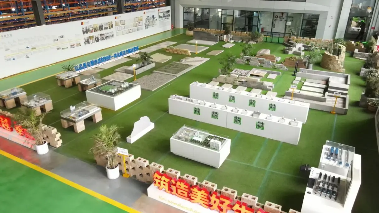 „Двоен јаглерод“ води зелена трансформација | Quangong Machinery Co., Ltd. ZN900-2 го поттикнува искористувањето на ресурсите на цврст отпад за ефикасно производство на тули